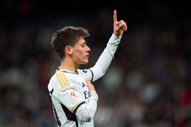 阿斯：居莱尔右脚踝轻微扭伤 预计可以出战利物浦